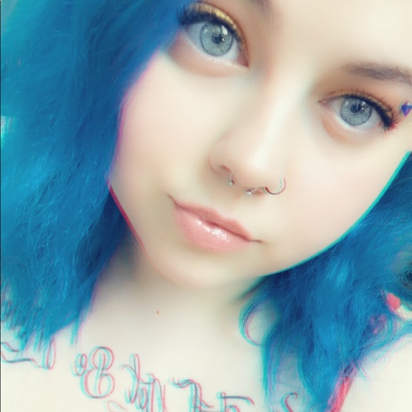 Meet your Posher, Violet. - Picture 3 of 8